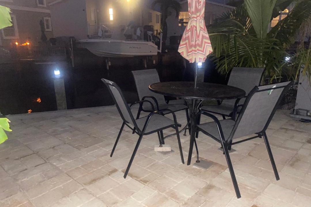 Photo of Patio Balcony in Nettles Island