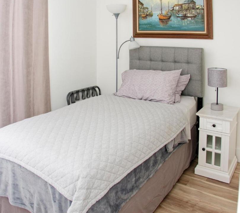 Photo of Bedroom in Ludlam