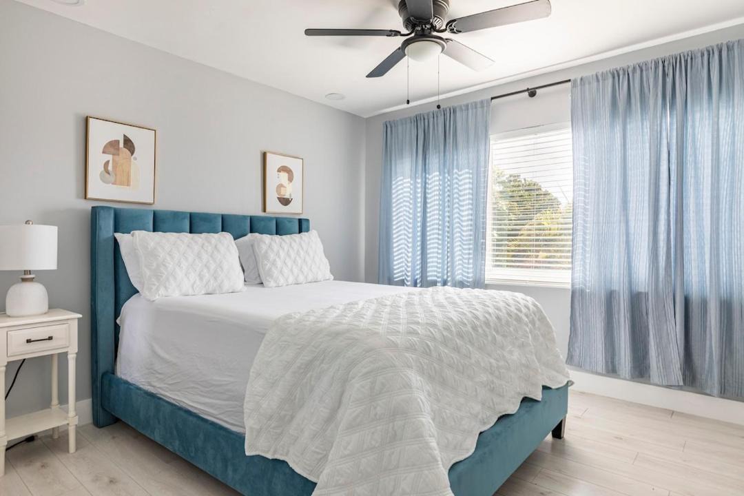 Photo of Bedroom in Sunrise
