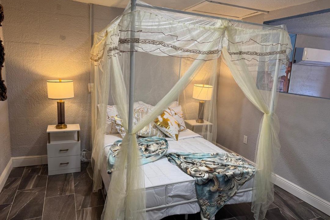 Photo of Bedroom in Westside