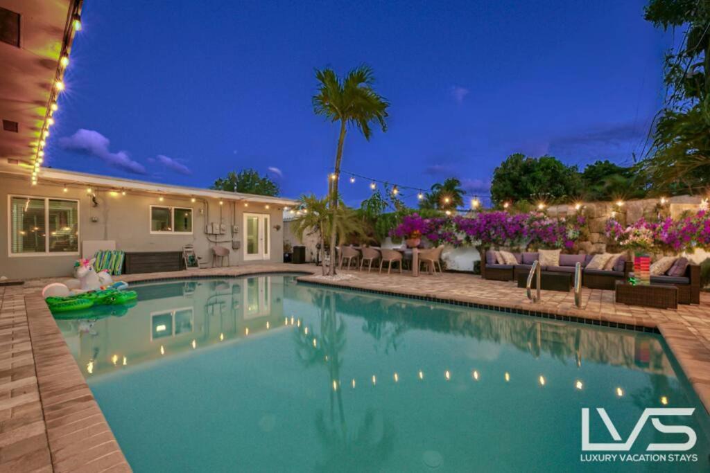 Photo of Others in Poinsettia Heights