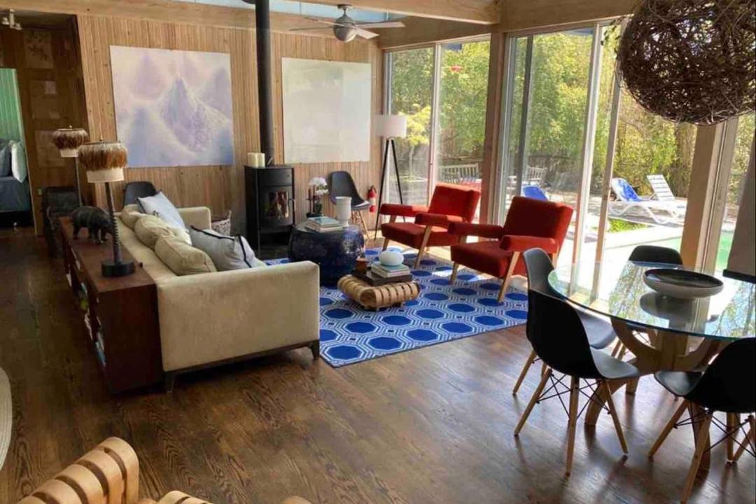 Photo of Livingroom in Southside