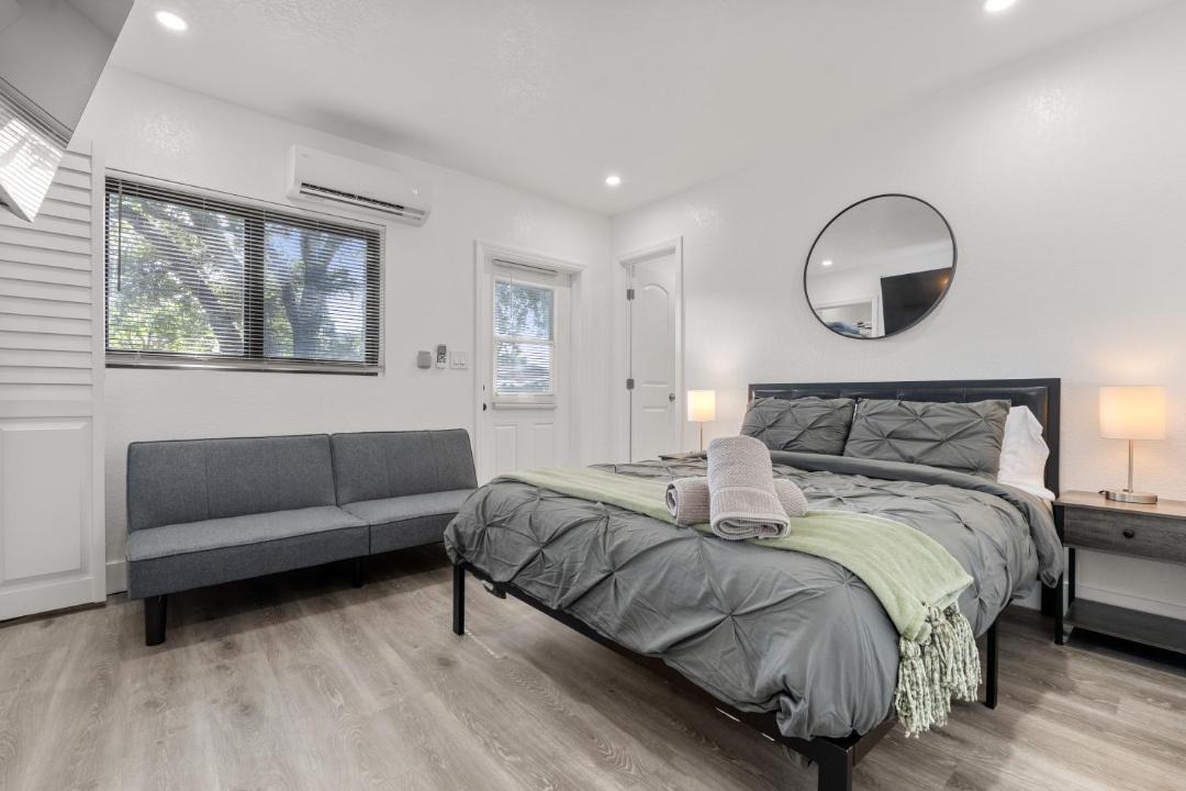 Photo of Bedroom in Edgewood