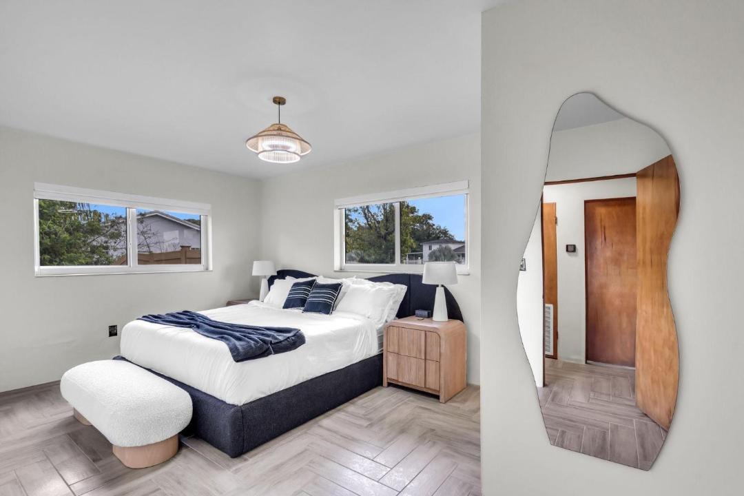Photo of Bedroom in Golden Glades