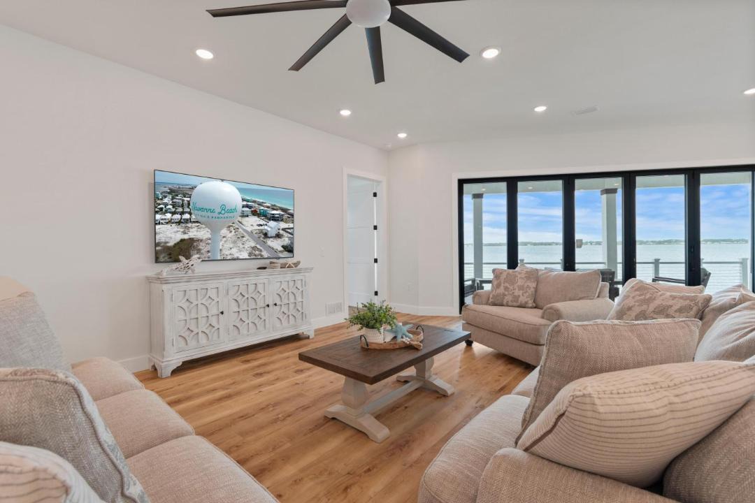 Photo of Livingroom in Caribbean Isle