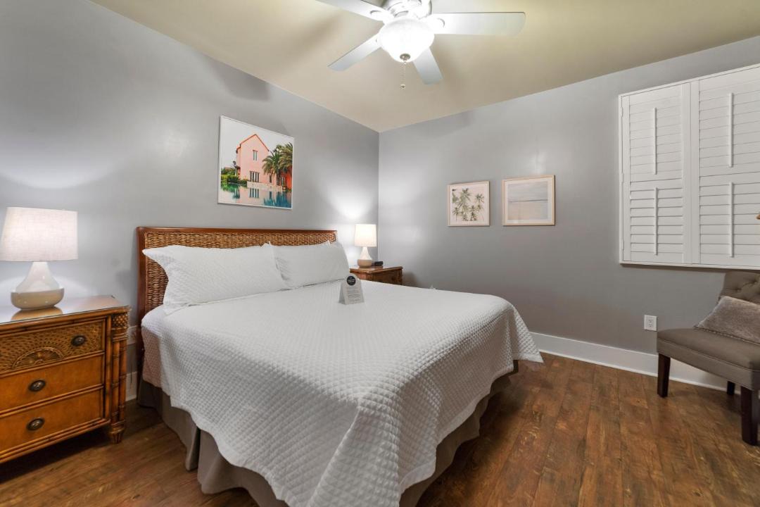 Photo of Bedroom in Orange Beach East