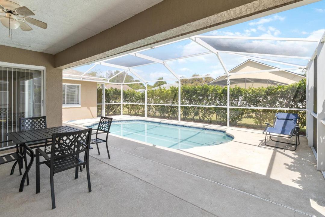 Photo of Patio Balcony in Thousand Oaks