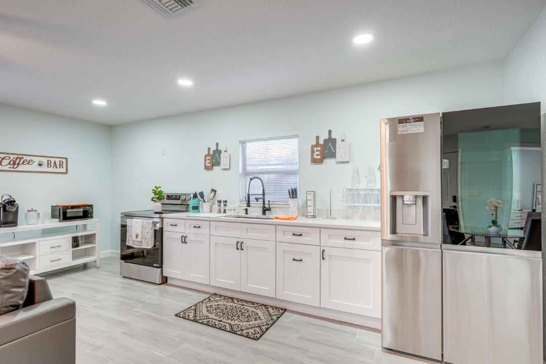 Photo of Kitchen in Bearss Plaza
