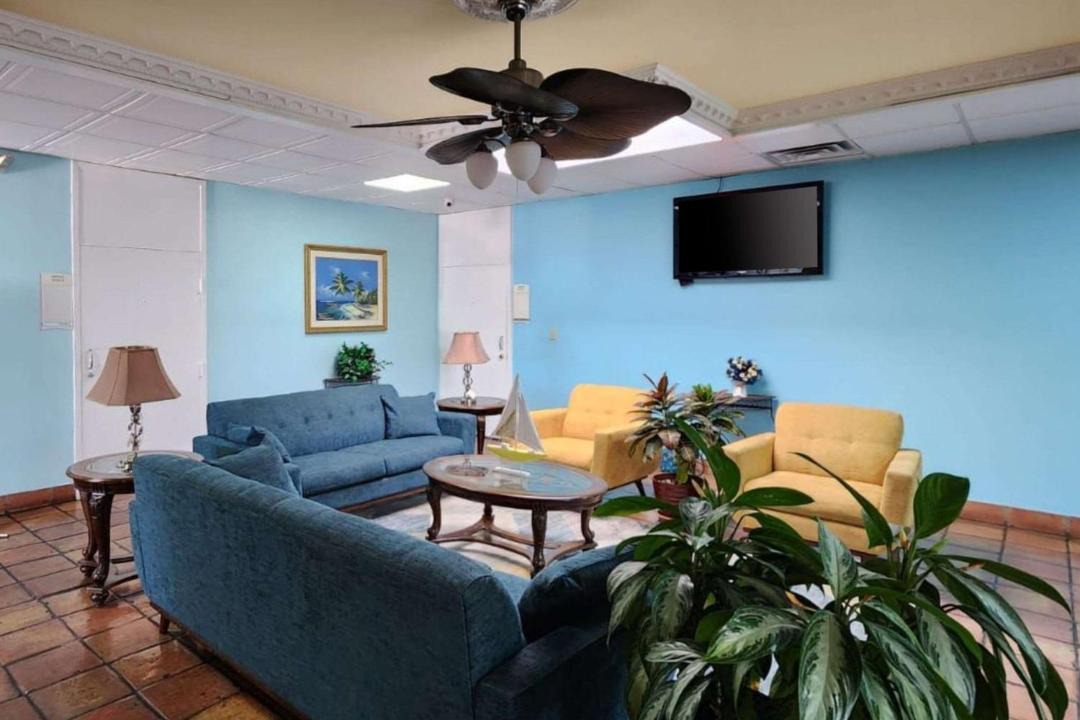 Photo of Livingroom in Pensacola