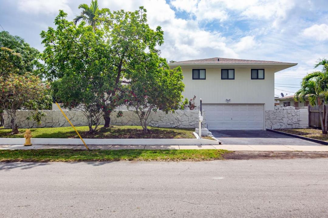 Photo of Others in North Miami