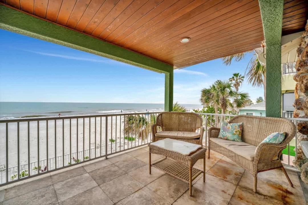 Photo of Patio Balcony in Independence Square