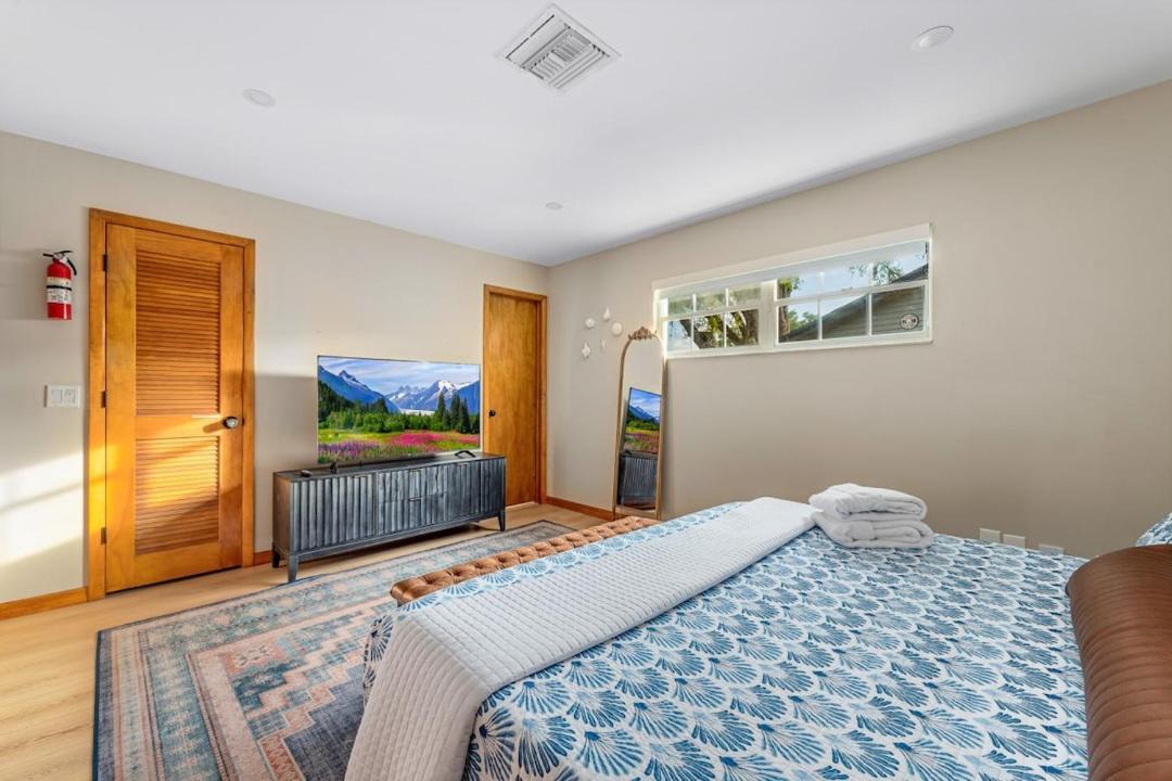 Photo of Bedroom in Interchange Square