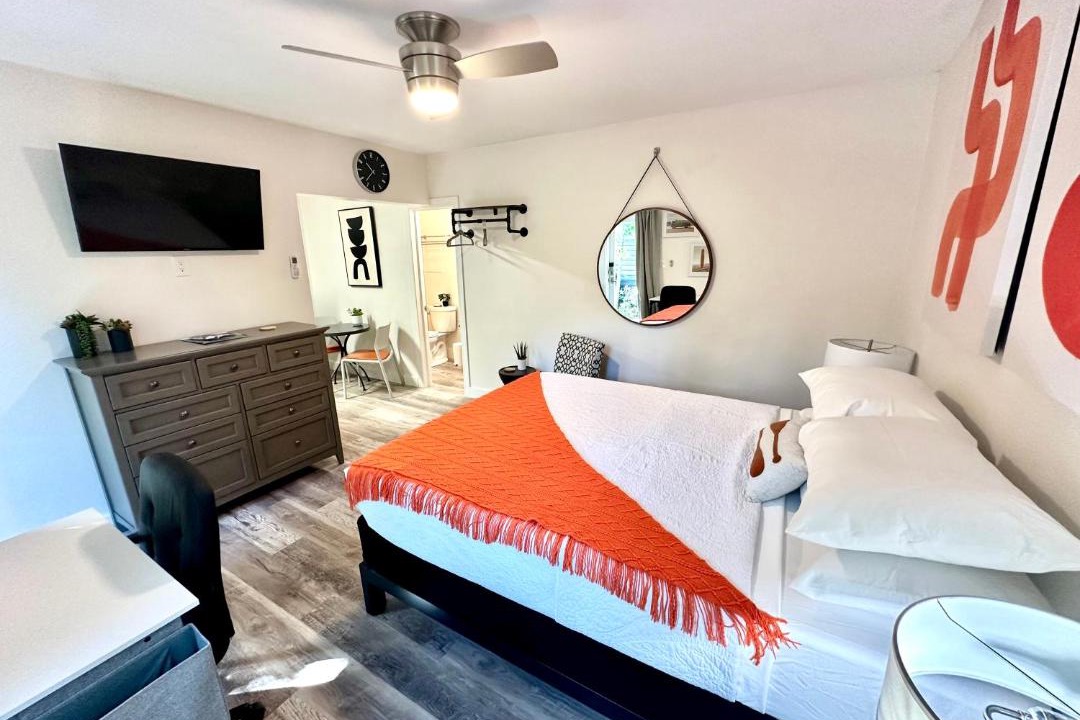 Photo of Bedroom in Central Fort Lauderdale