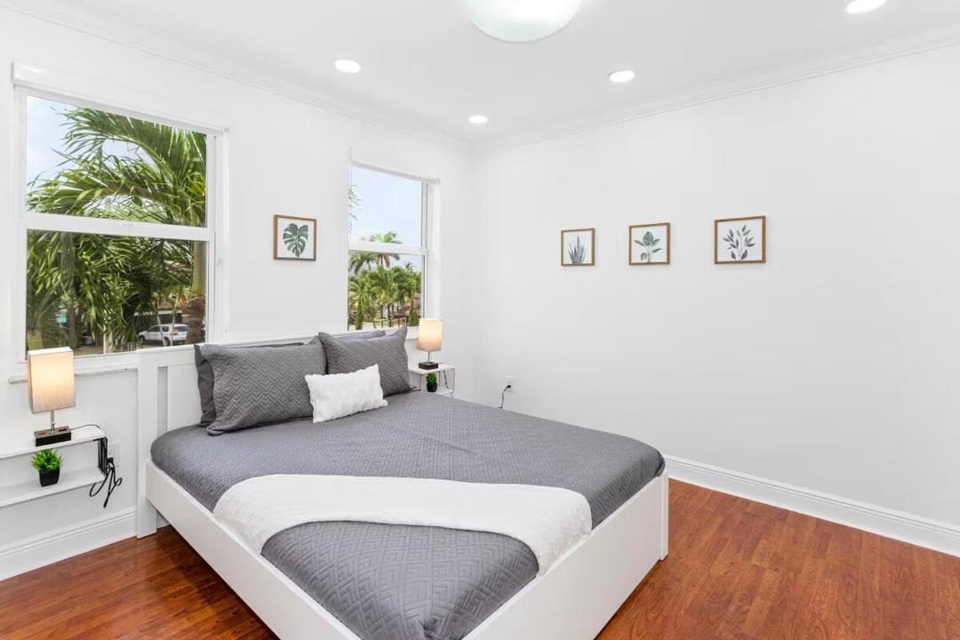 Photo of Bedroom in Tamiami