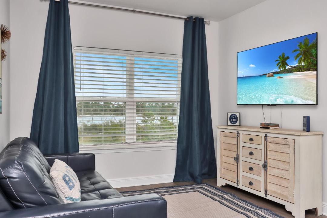 Photo of Livingroom in Port St. Joe