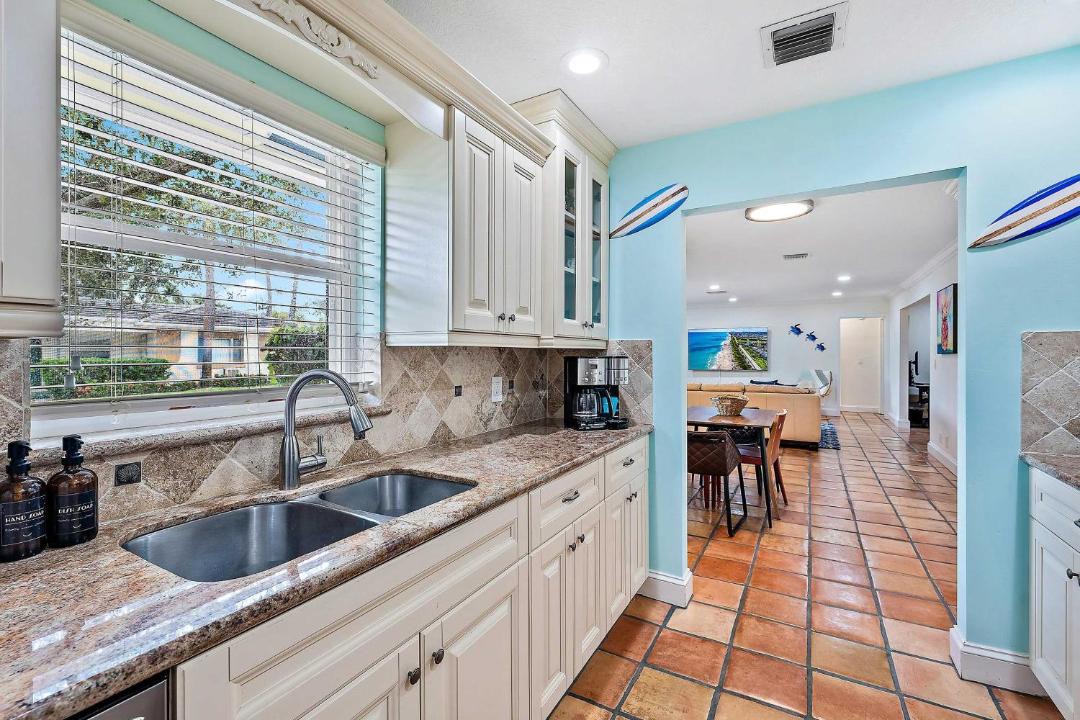 Photo of Kitchen in Parrot Cove