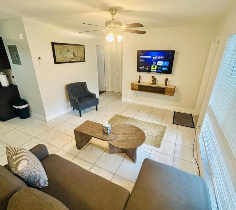 Photo of Livingroom in Lauderdale-by-the-Sea
