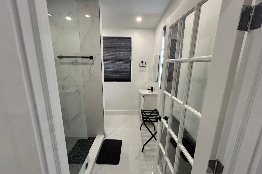 Photo of Bathroom in West Little Havana