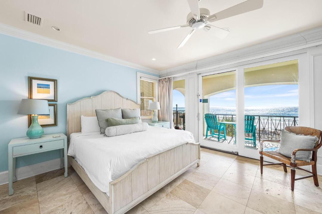 Photo of Bedroom in Delos