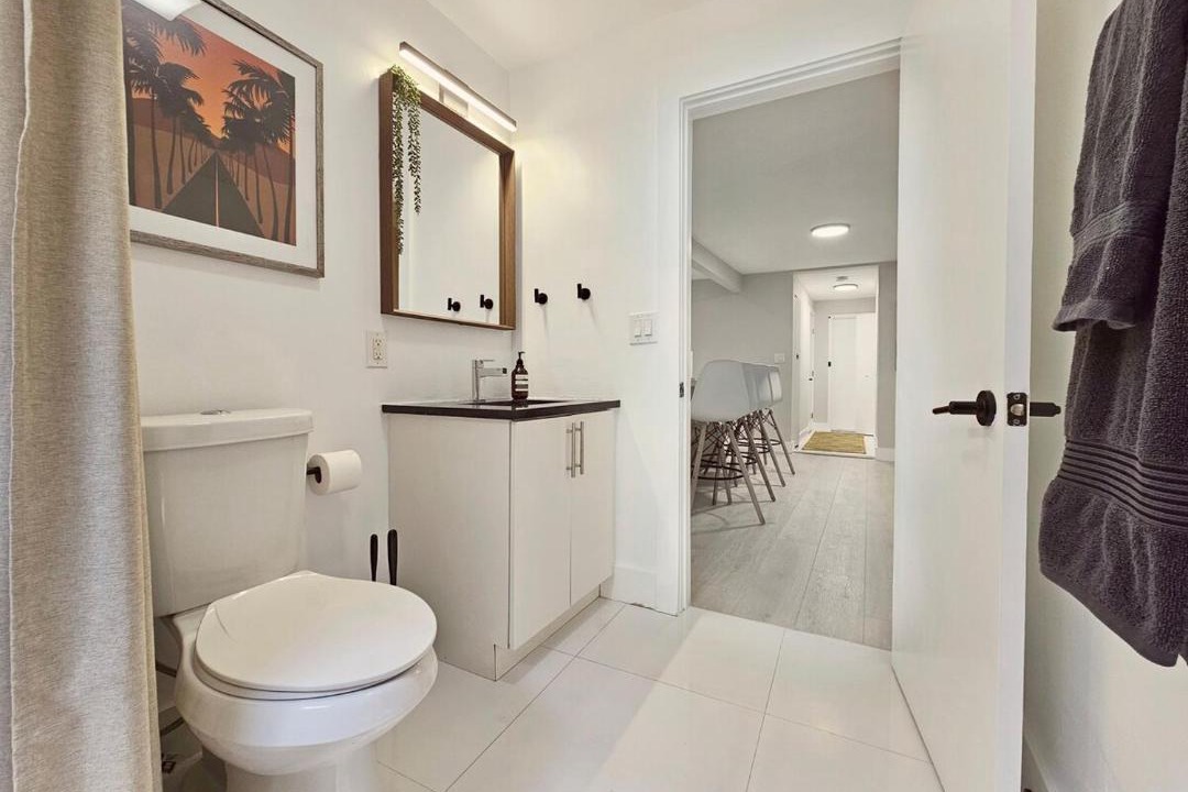 Photo of Bathroom in River Oaks