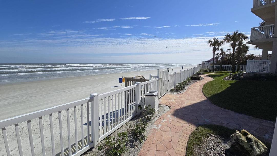 Photo of Patio Balcony in New Smyrna Beach