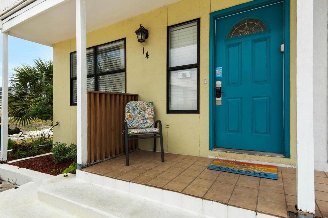 Photo of Patio Balcony in Holiday Isle