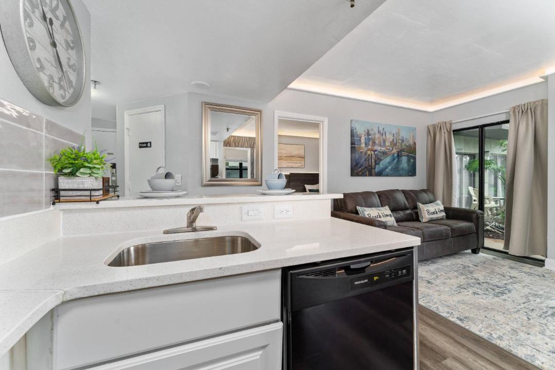 Photo of Kitchen in Florida Center