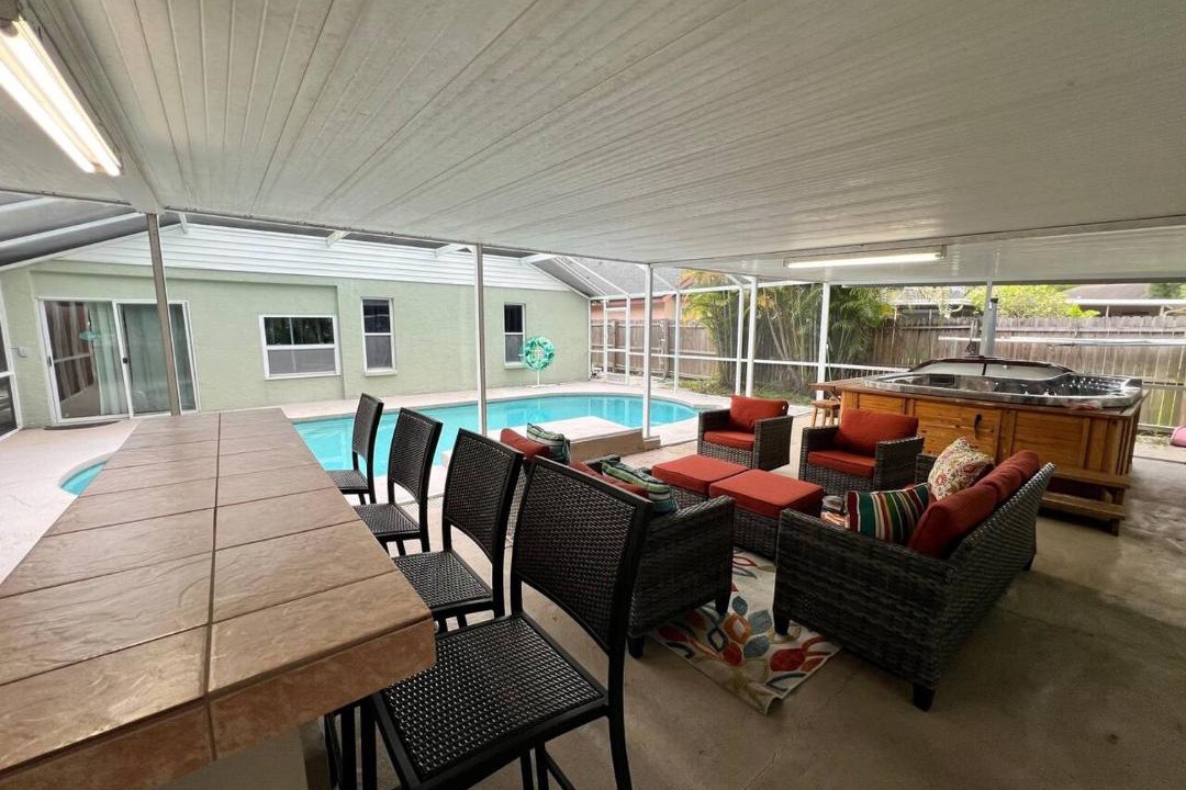 Photo of Patio Balcony in Town 'n' Country