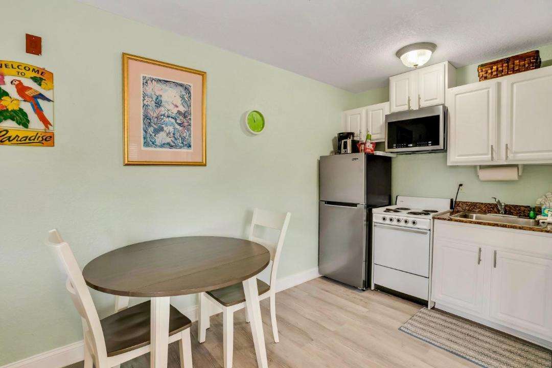 Photo of Kitchen in Redington Beach