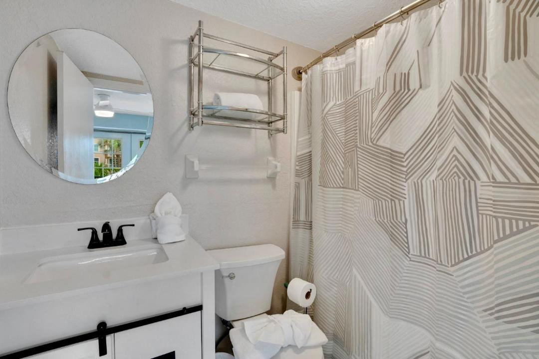 Photo of Bathroom in Redington Beach