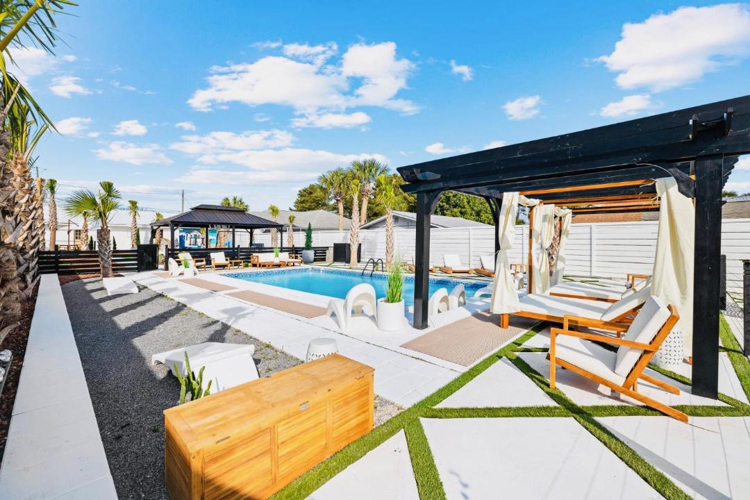 Photo of Patio Balcony in Kiska Beach