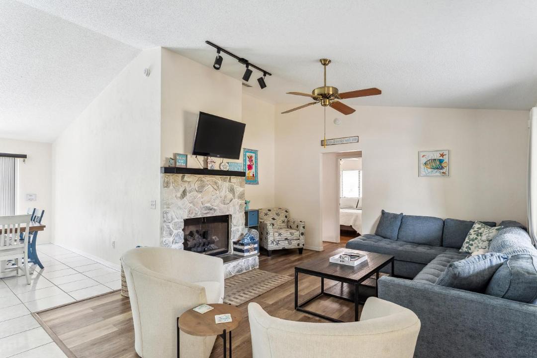 Photo of Others in Hawks Ridge Estates