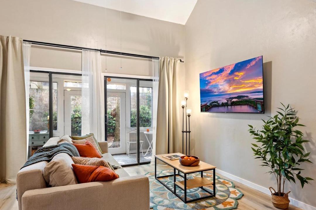 Photo of Livingroom in Gainesville