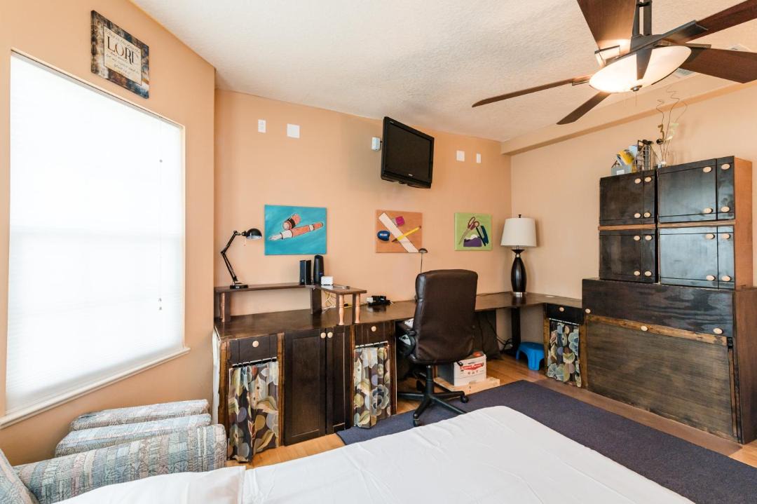 Photo of Bedroom in Interchange Square