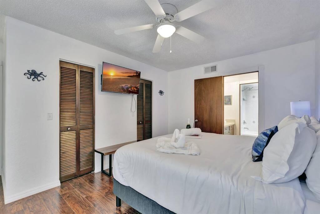 Photo of Bedroom in Oldsmar