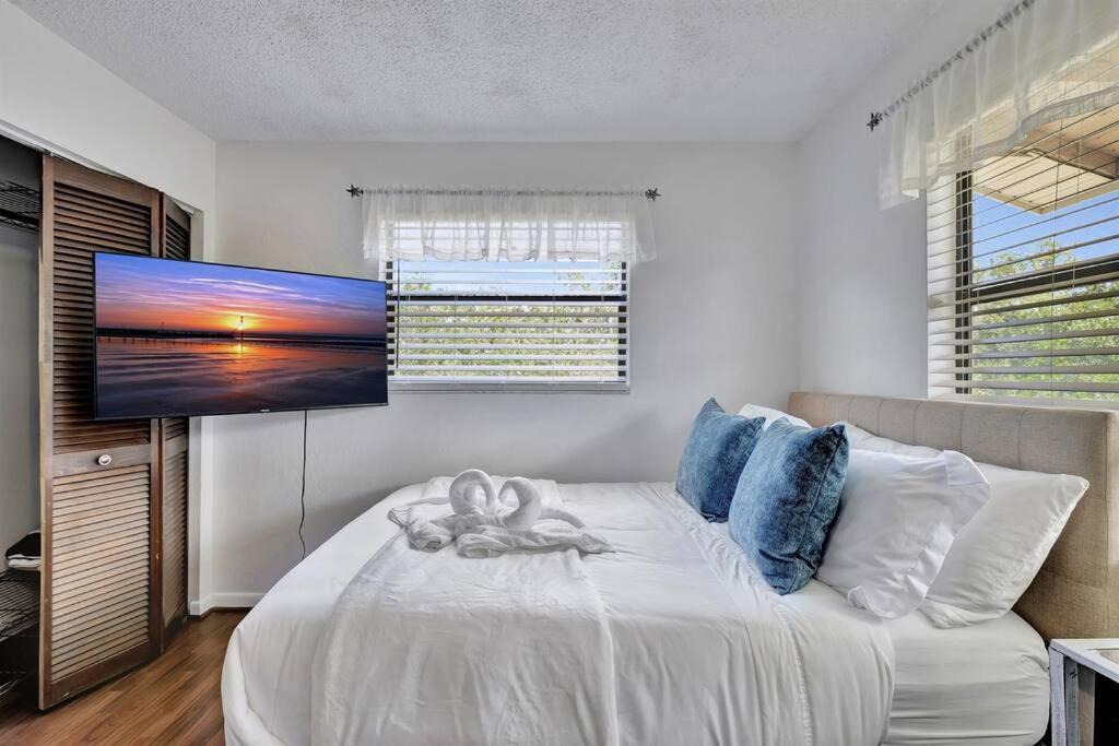 Photo of Bedroom in Oldsmar