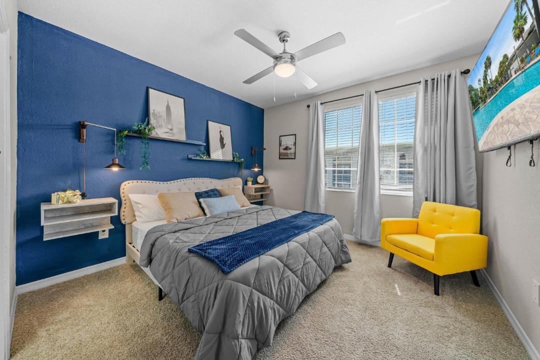 Photo of Bedroom in Westchase