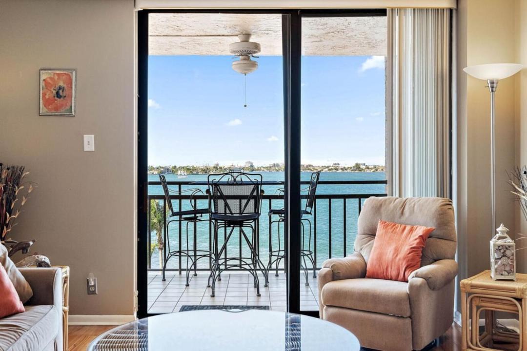 Photo of Patio Balcony in Casa del Mar