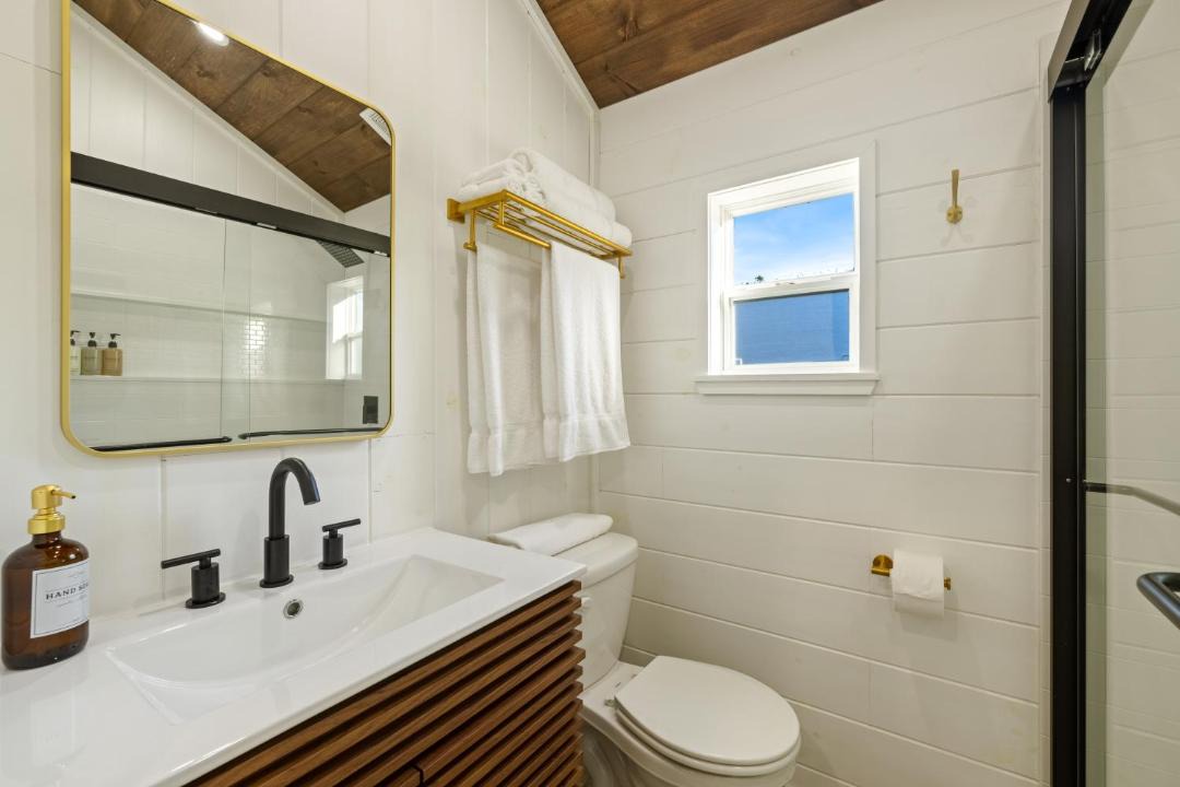 Photo of Bathroom in Lake City