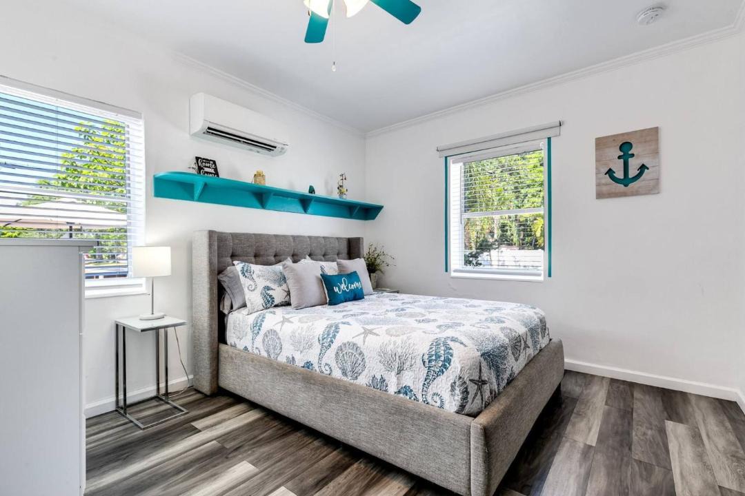 Photo of Bedroom in Royal Poinciana