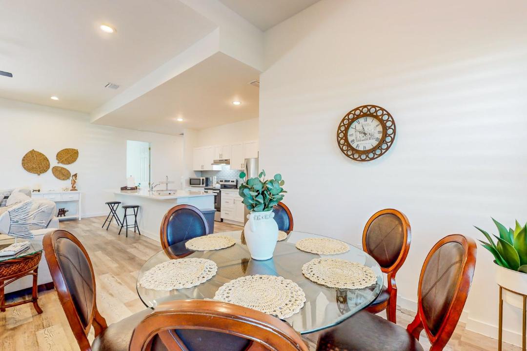 Photo of Livingroom in Mariner