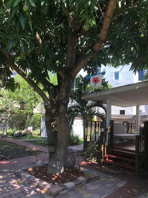 Photo of Buildings in Coral Way