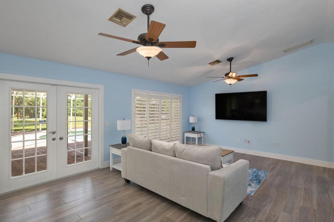 Photo of Livingroom in Iona