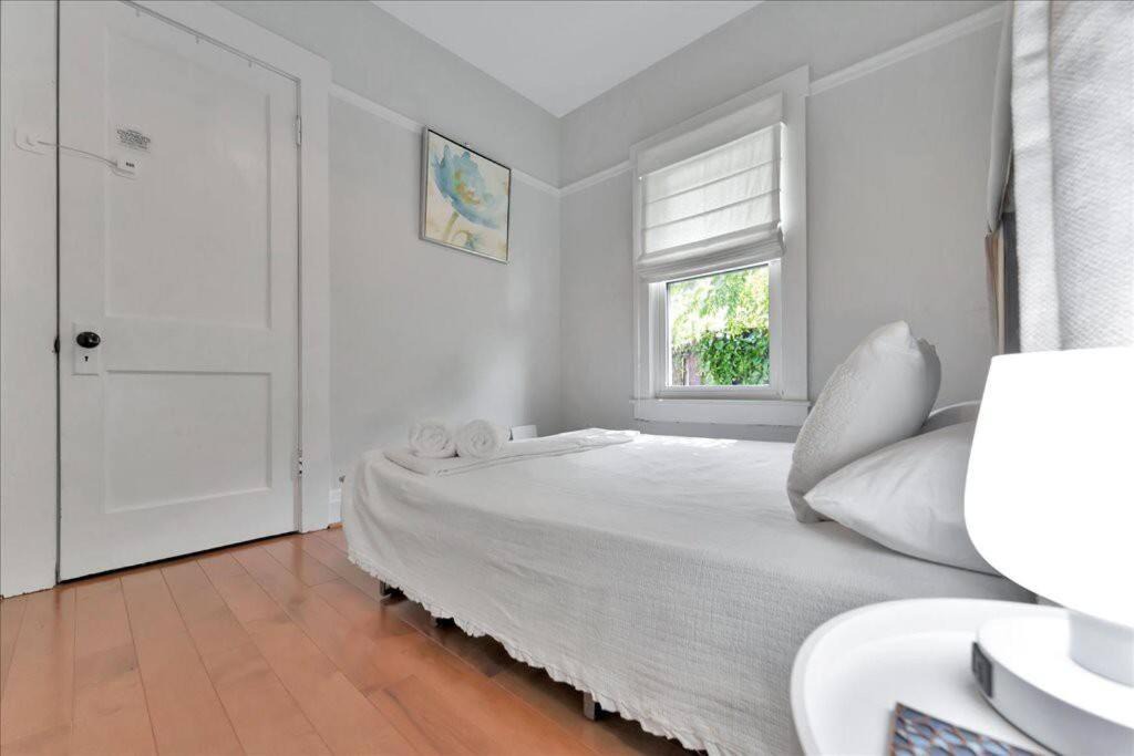 Photo of Bedroom in South Seminole Heights