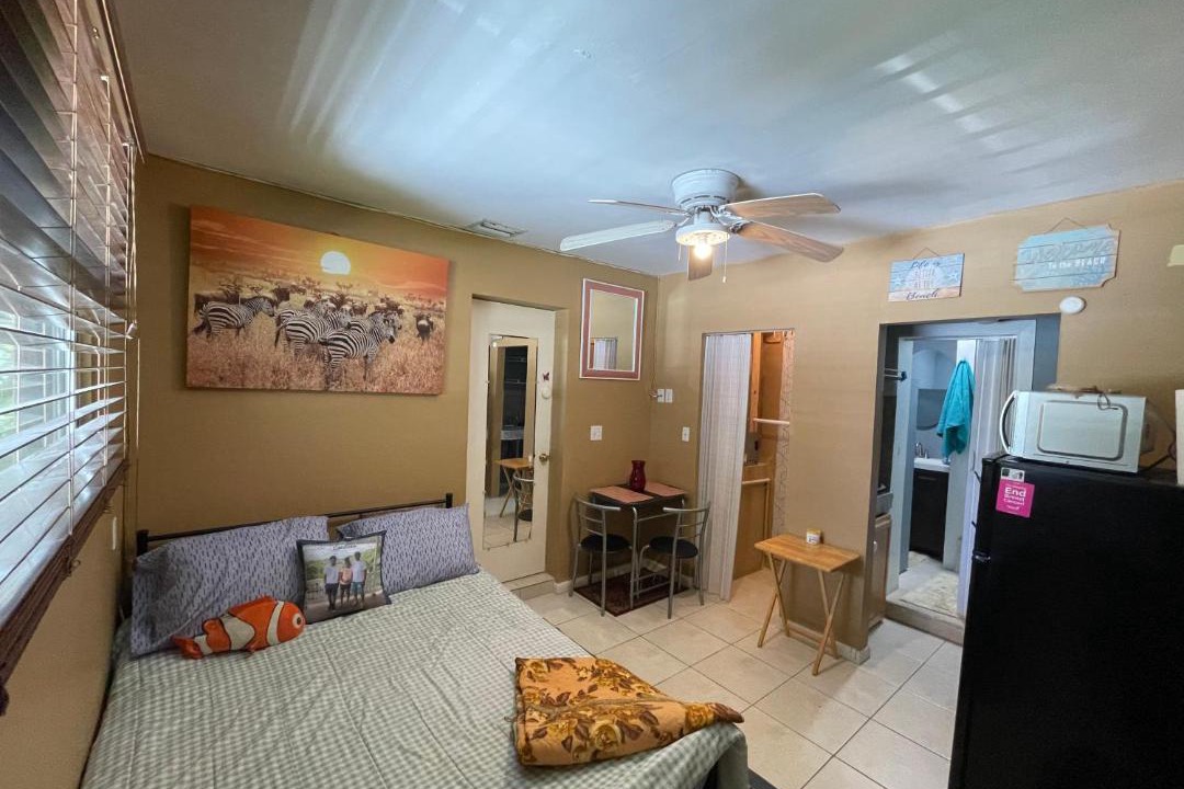 Photo of Bedroom in North Lauderdale