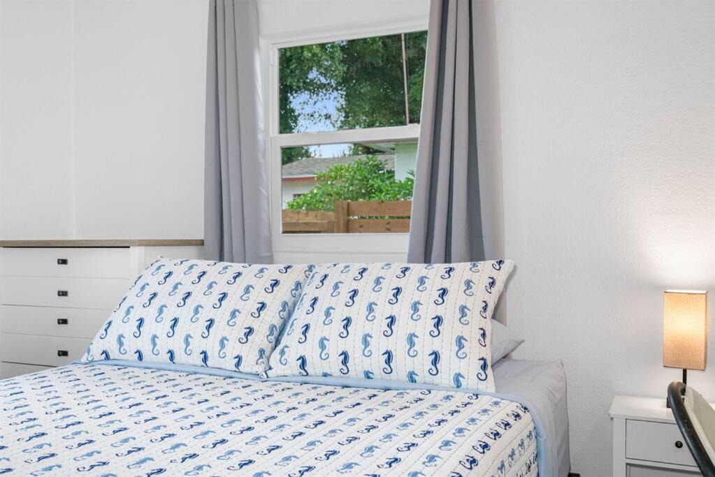 Photo of Bedroom in North Hyde Park