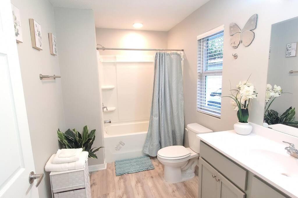 Photo of Bathroom in Sulphur Springs