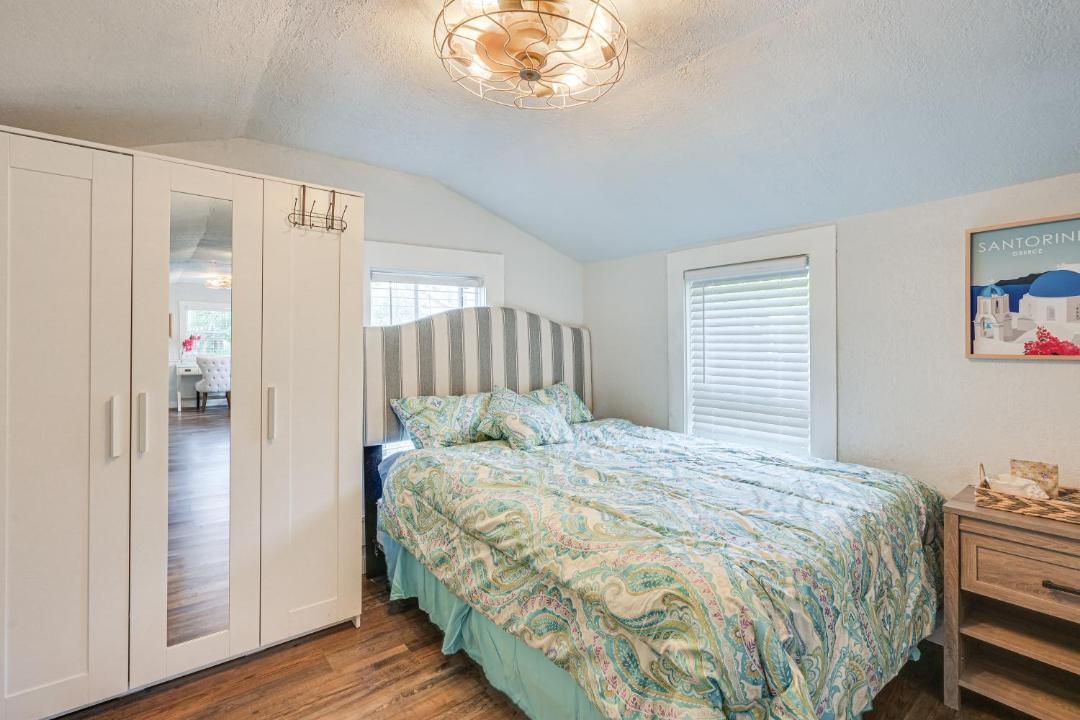 Photo of Bedroom in Dixieland