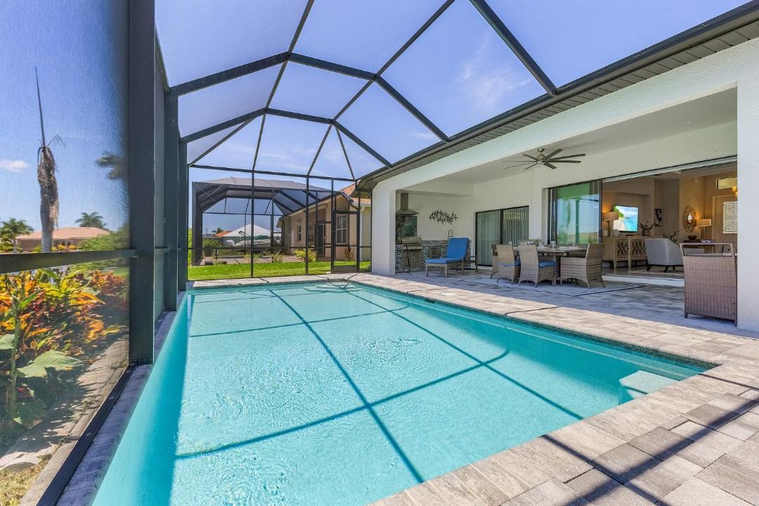 Photo of Outdoor in Pelican