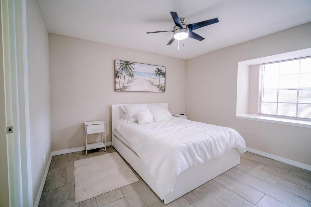 Photo of Bedroom in Lake Magdalene